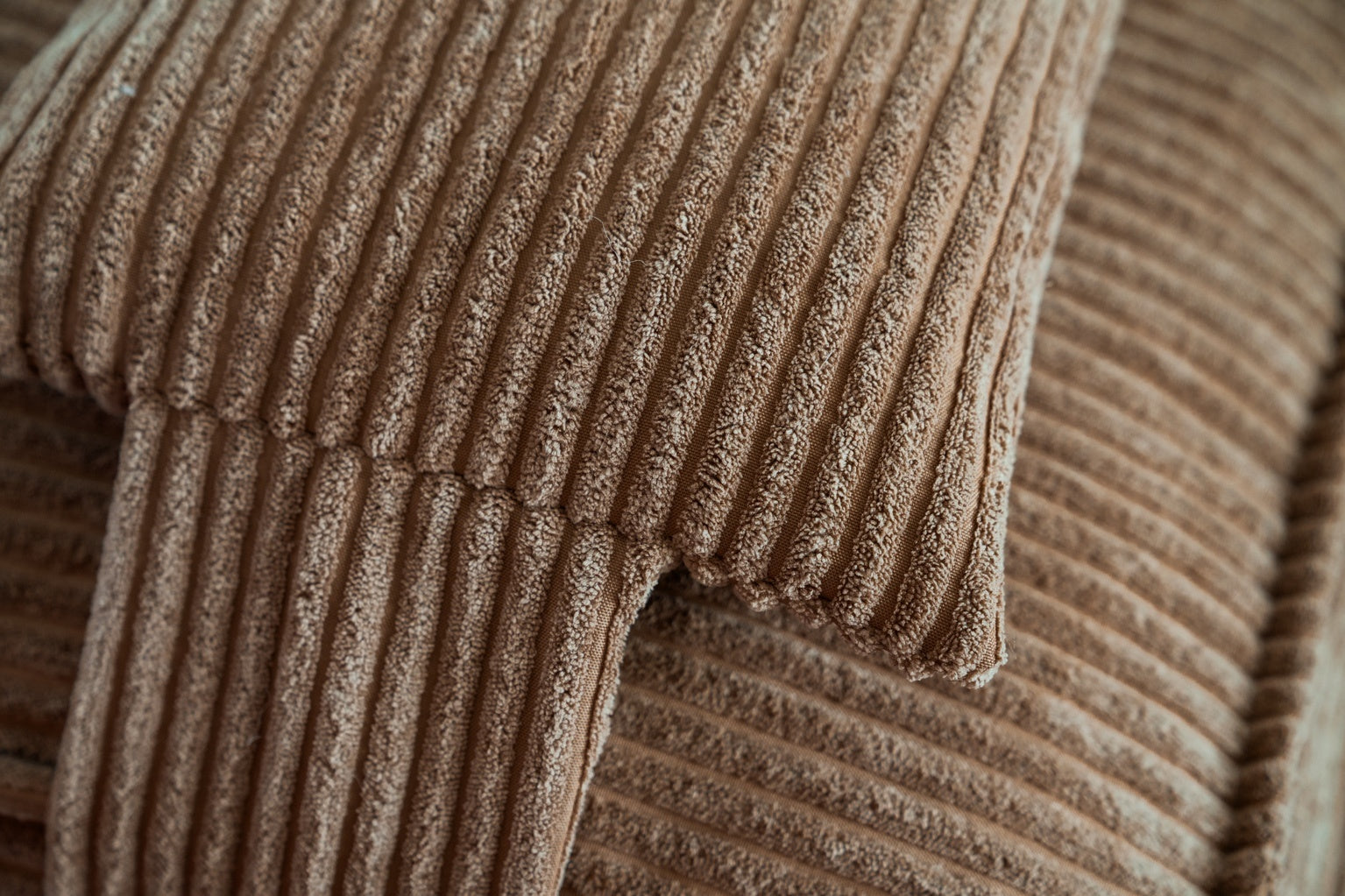 CozyDog Premium Hundebett mit Kopfkissen – Stilvolles Cord-Design