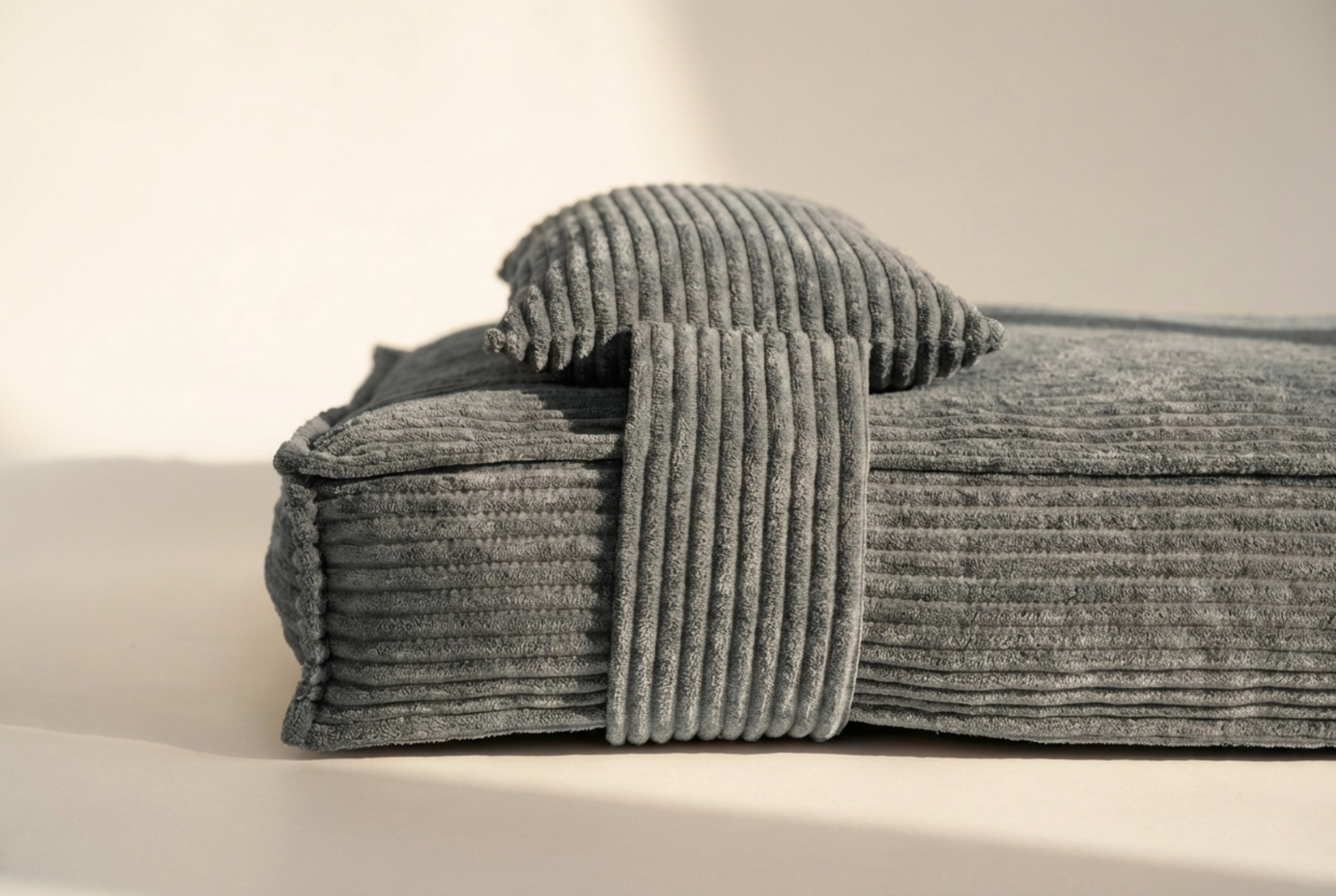 CozyDog Premium Hundebett mit Kopfkissen – Stilvolles Cord-Design